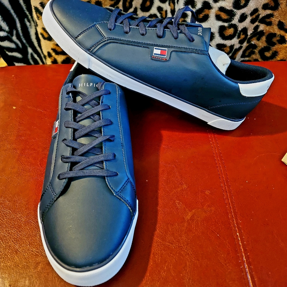 📣BLACK FRIDAY OFFER!!Brand New!! Tommy Hilfiger Casual Sneakers Dark Blue Mint